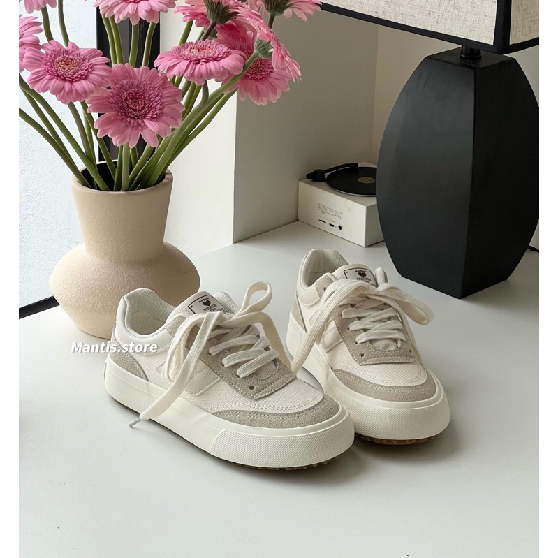 Giày sneaker mũi tròn fullbox bản mới logo tag tym