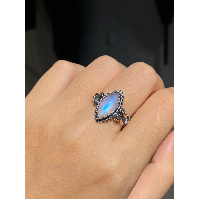 Nhẫn bạc moonstone cá tính bạc dày dặn