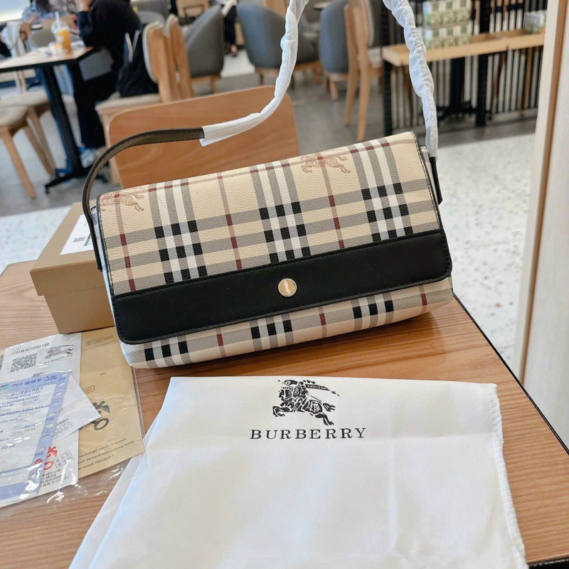 Túi kẹp nách Bbr kẻ sọc vintage hot trend  code