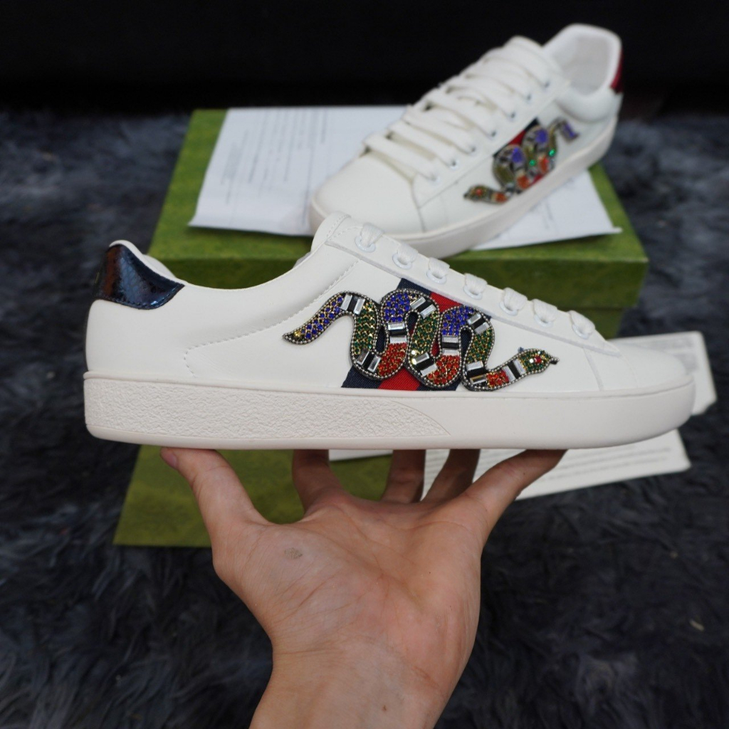Giày gucci rắn đá