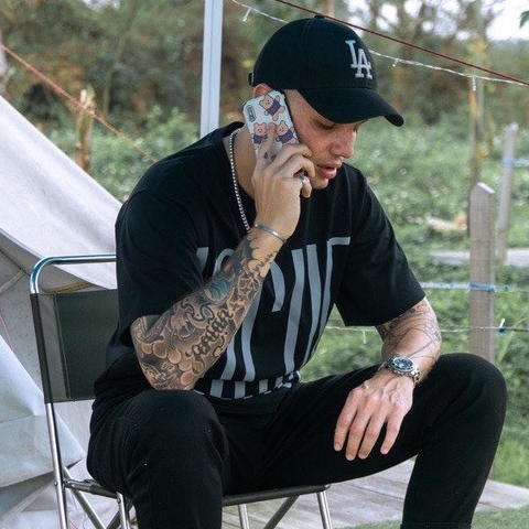 Tee thun cotton Vogue Big logo phía trước