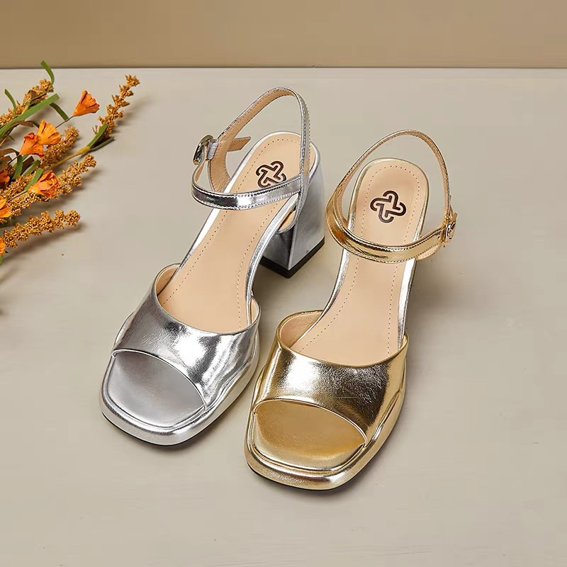 ORDER 🌿 Giày quai ngang da trơn bạc gót vuông 8,5cm 34-39