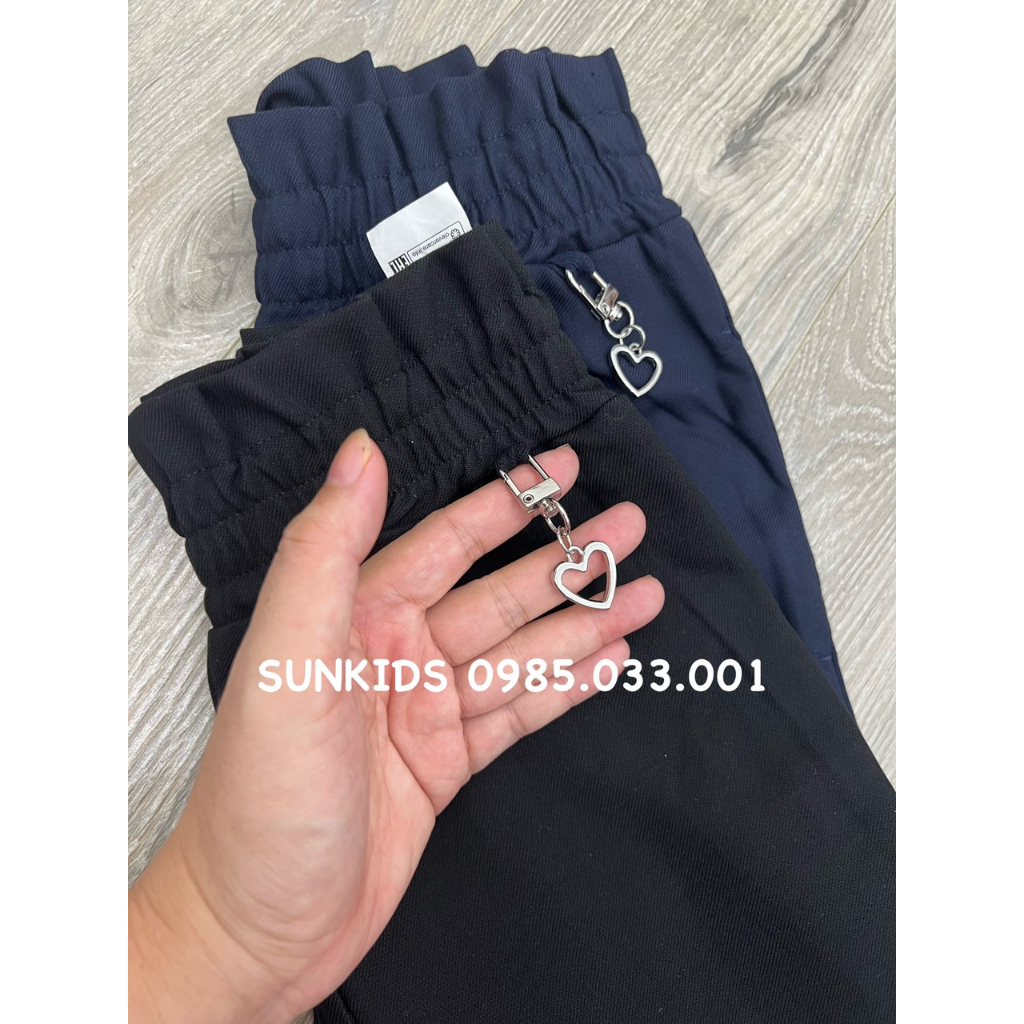 Quần vải suông bé gái GJ 2 màu khuy trái tim