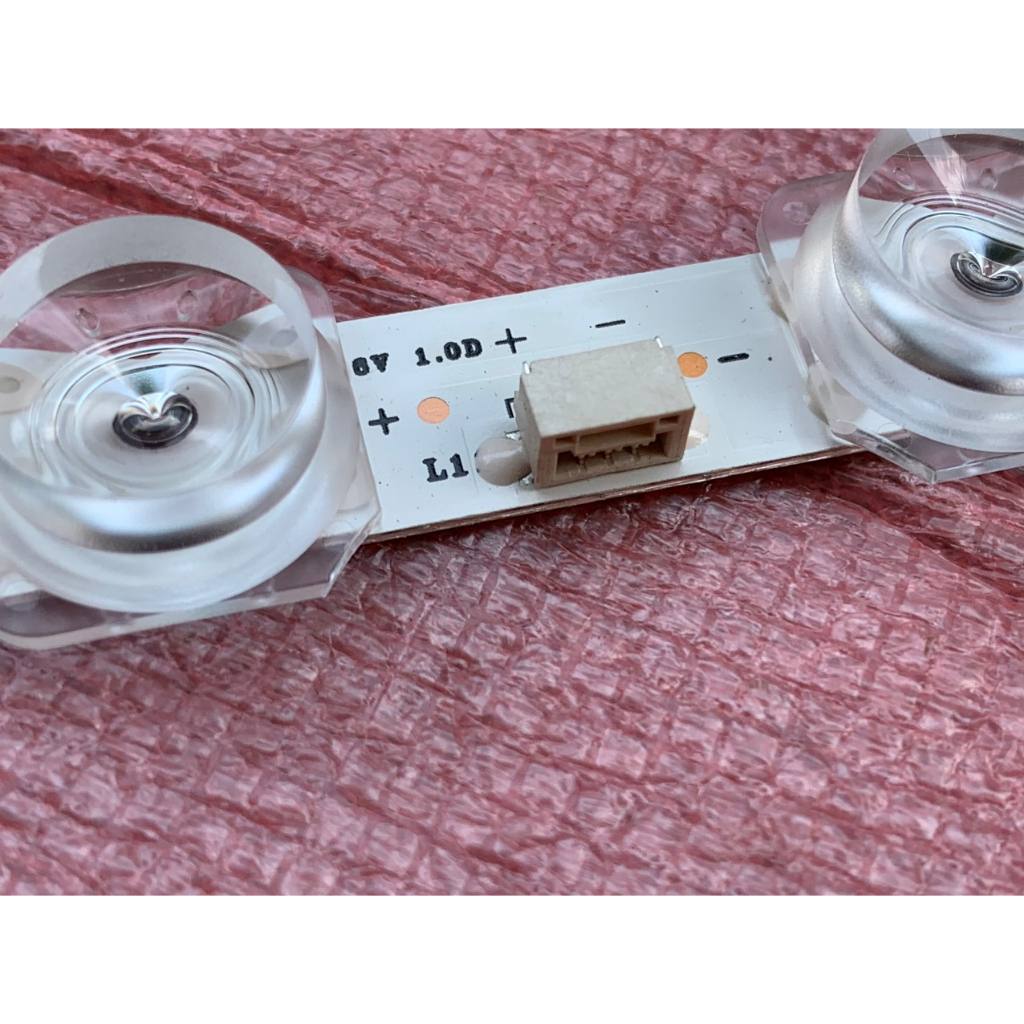 THANH LED TIVI TCL 43P615 43P618 43P725 HÀNG MỚI 100%  1 THANH 21 BÓNG 6V DÀI 81cm MỖI MÁY CHỈ DÙNG 1 THANH 21 BÓNG