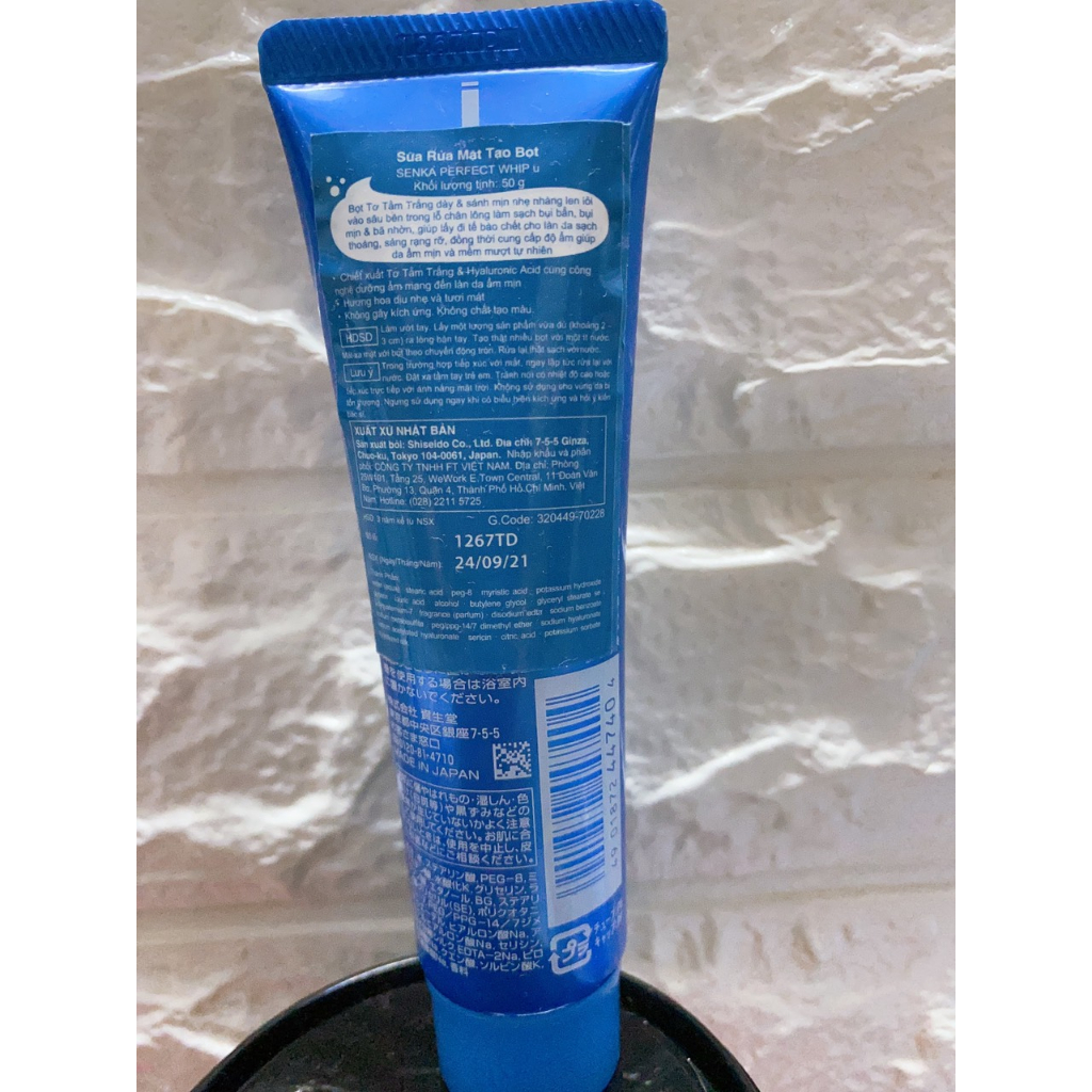 Sữa rửa mặt tạo bọt chiết xuất tơ tằm trắng Senka Perfect Whip