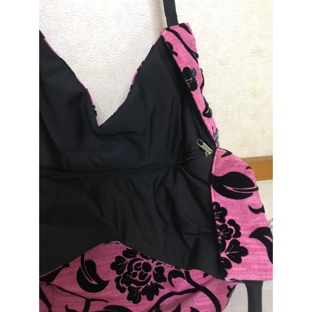 Túi đeo vai đính cườm