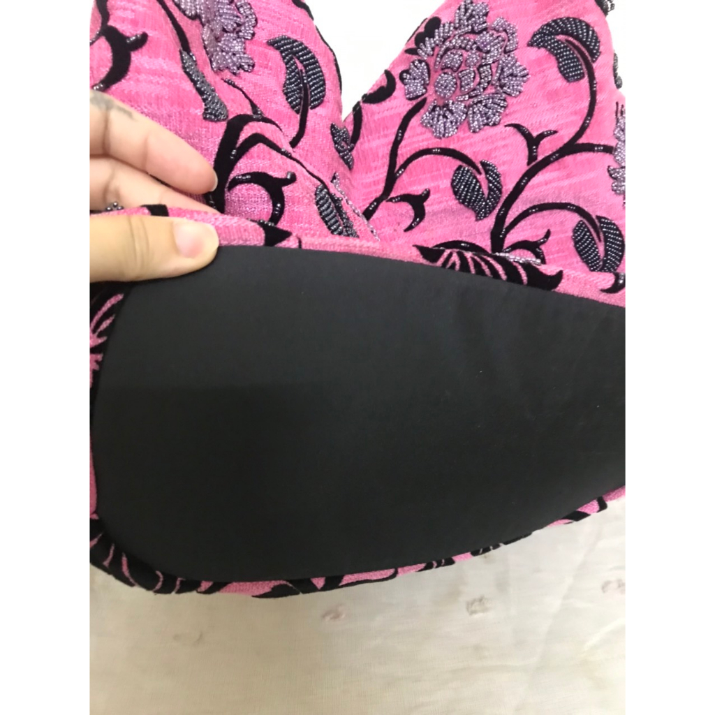 Túi đeo vai đính cườm