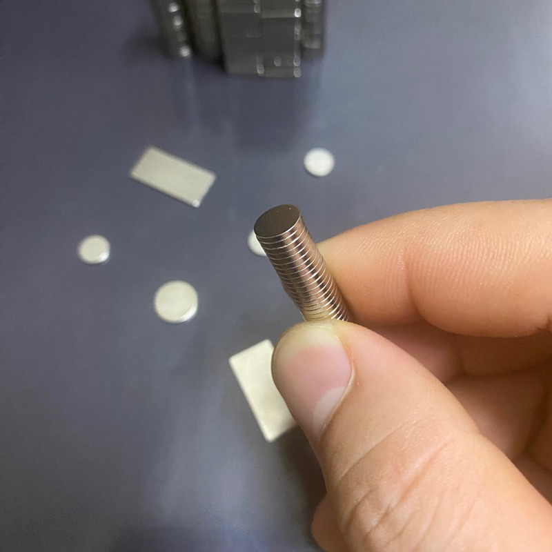 Combo 10 viên nam châm mỏng 1mm siêu dính