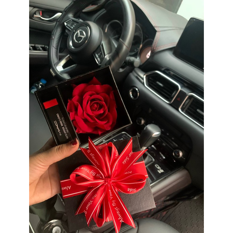 Hộp hoa đựng son thỏi cao cấp kèm nơ +hoa siêu đẹp 12-5-10,5-7cm💗