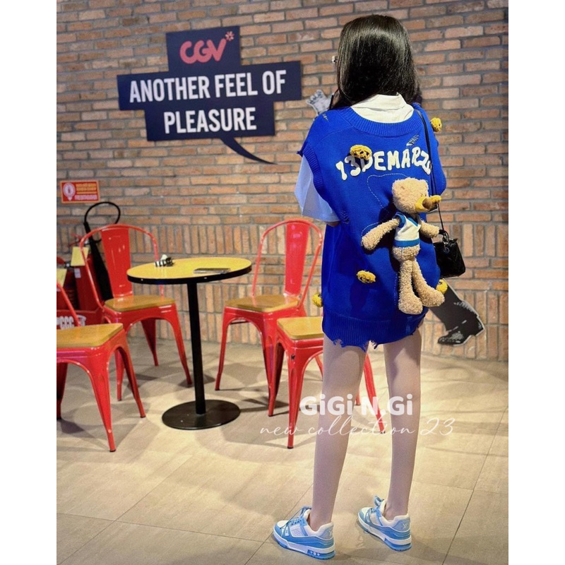Set áo gile xanh + sơ mi trắng