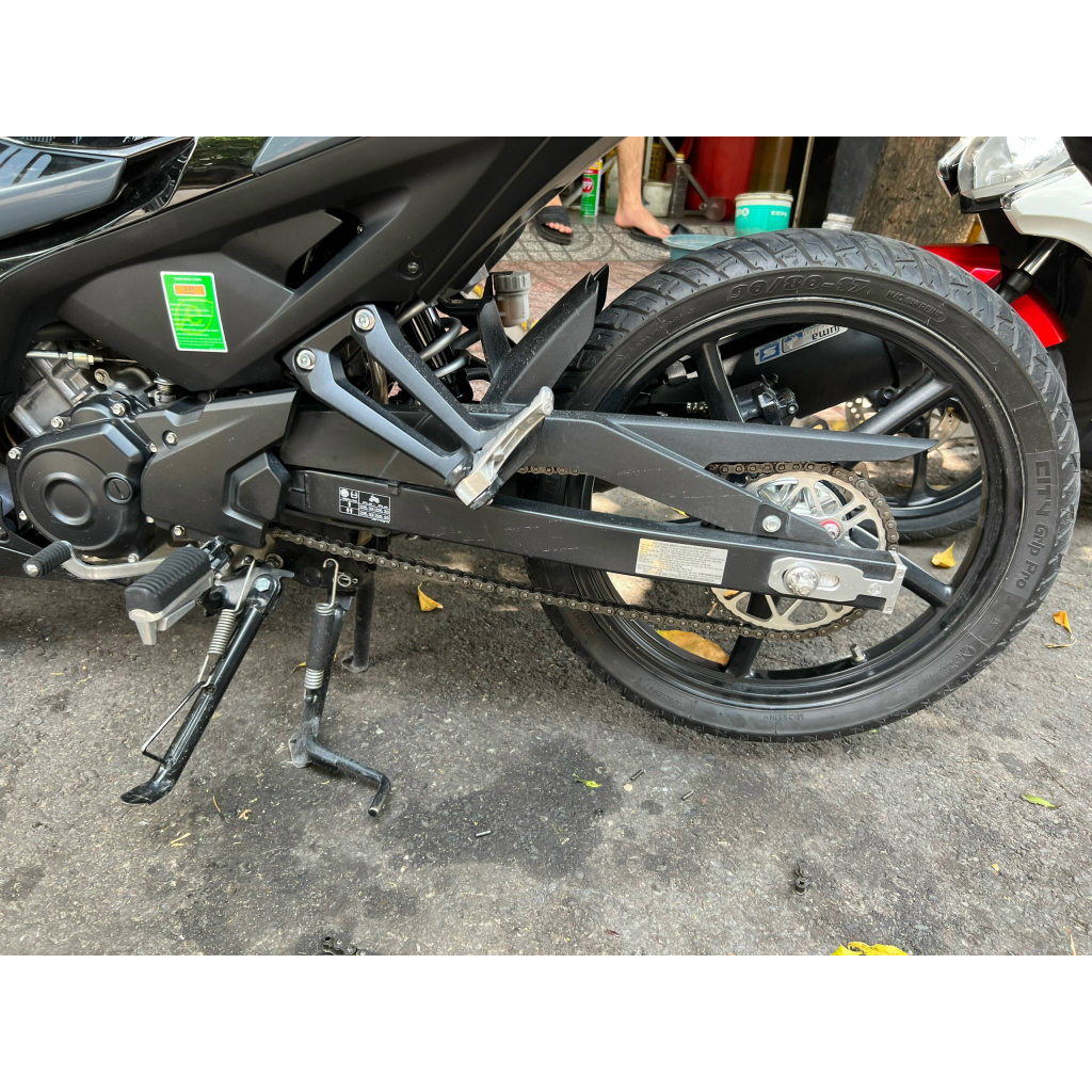 SÊN EK MOTORCYCLE CHAIN JAPAN CHÍNH HÃNG