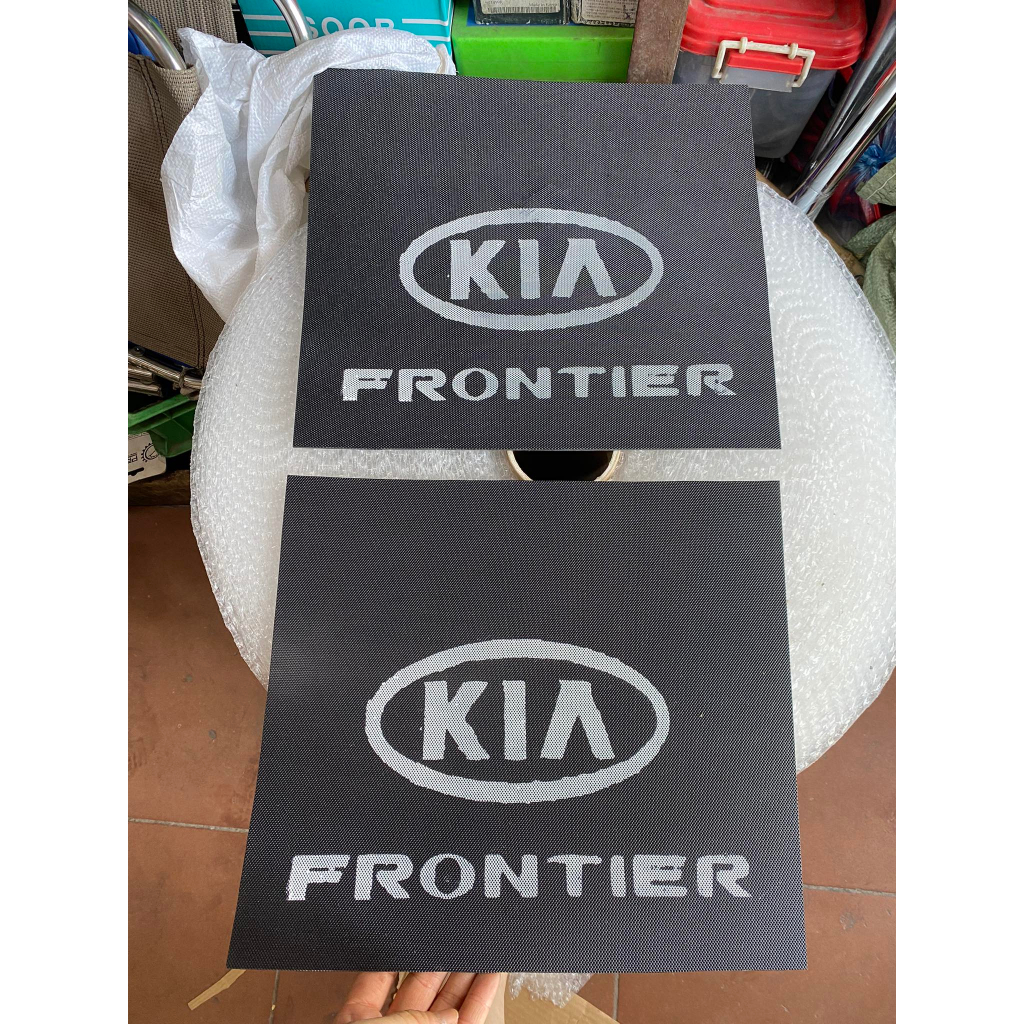 Cao su chắn bùn bánh sau kia 1t4, k165, k140, k300, k2700, k200, k250 có chữ. hích thước ngang 34cmx cao 30cm