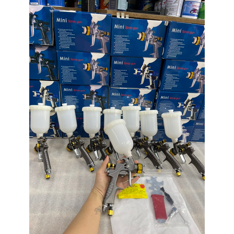 Súng Phun Sơn  Đầu phun 1.0 , Bầu 350ml . Motokieumaithànhđạt