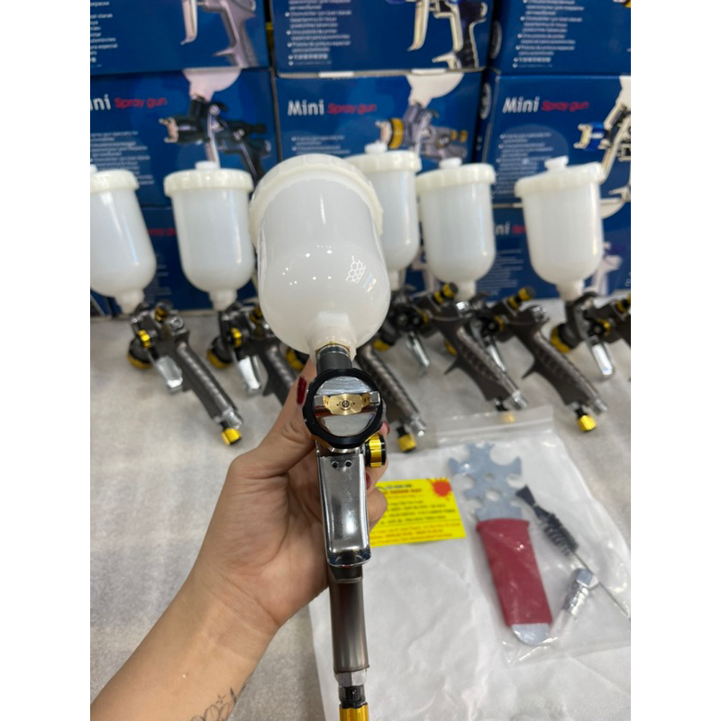 Súng Phun Sơn  Đầu phun 1.0 , Bầu 350ml . Motokieumaithànhđạt