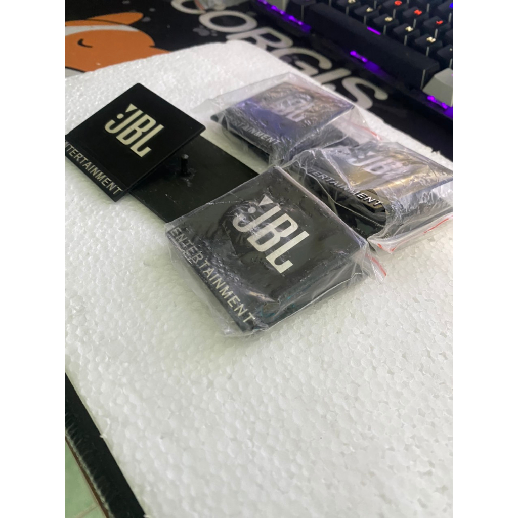 TEM LOA JBL NHÔM, KÍCH THƯỚC 5X5 CM, GIÁ 2 CHIẾC