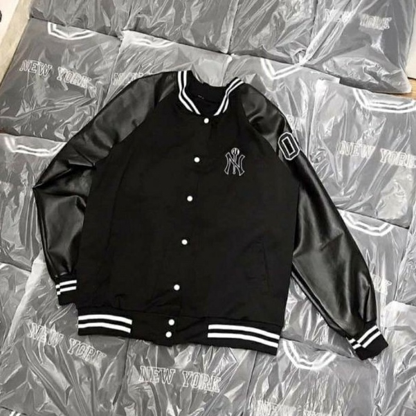 ÁO KHOÁC GIÓ BOMBER UNISEX CÚC BẤM FORM ĐẸP - ÁO KHOÁC BOMBER PHỐI TAY DA HOTTREND | BigBuy360 - bigbuy360.vn