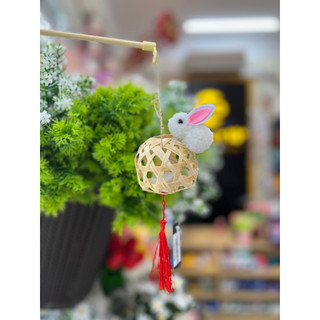 Đèn Trung Thu hình thỏ ngọc handmade có đèn