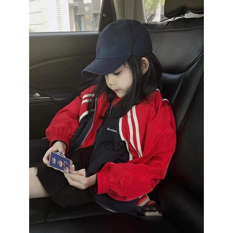 13-27kg  áo gió thể thao 2 lớp phối màu đỏ đen cho bé trai và bé gái