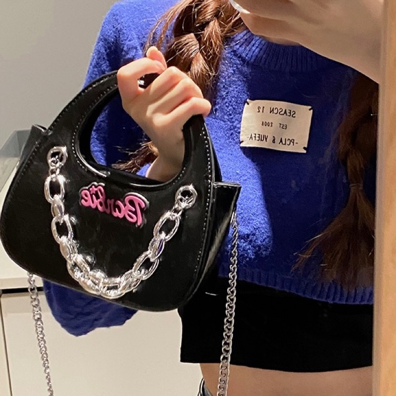 Túi đeo chéo dáng tròn Barbie Butterfly