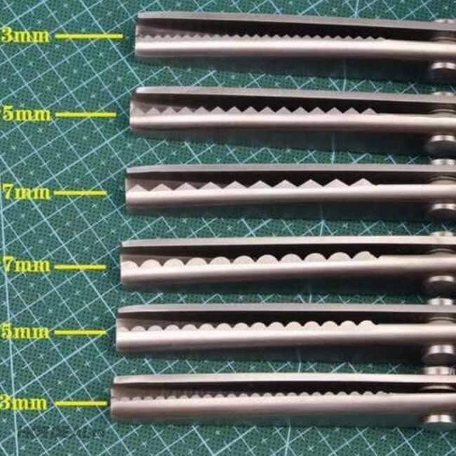 Kéo cắt răng cưa