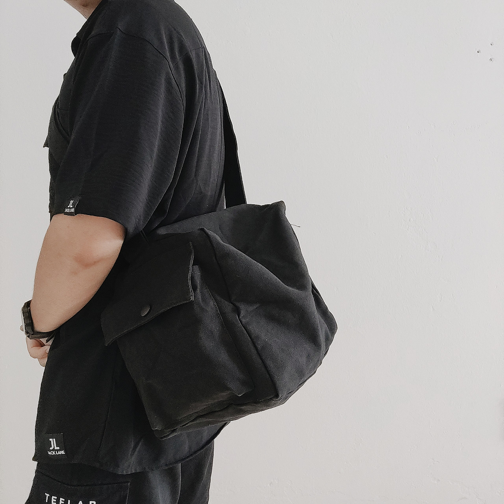 Túi đeo chéo vải canvas 2 túi hộp bên hông kiểu dáng hiện đại