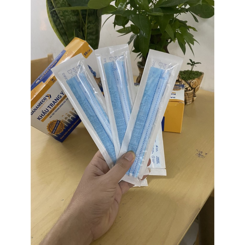 Khẩu trang y tế tiệt trùng
