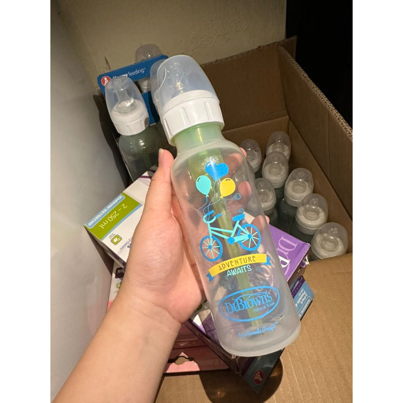 BÌNH SỮA DR BROWN HOẠ TIẾT CỔ HẸP