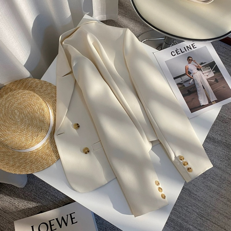 Áo blazer dáng ngắn 4 khuy