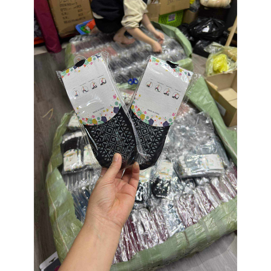 Tất tập Yoga, Aerobic, múa chống trơn trượt thấm mồ hôi gắn hạt silicon cao cấp