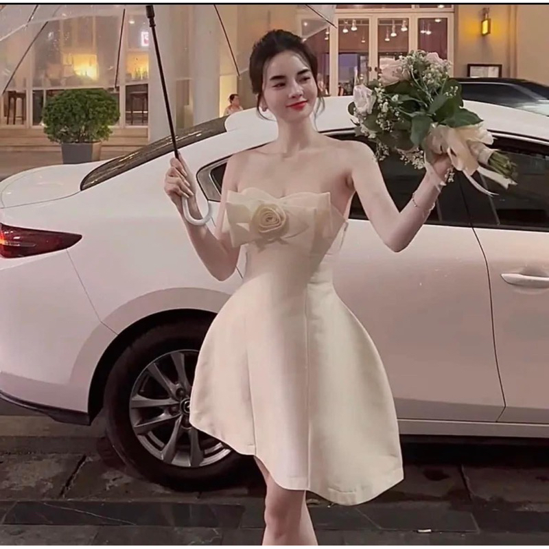 Váy Cup hoa hot hit màu kem be, hàng ảnh shop tự chụp