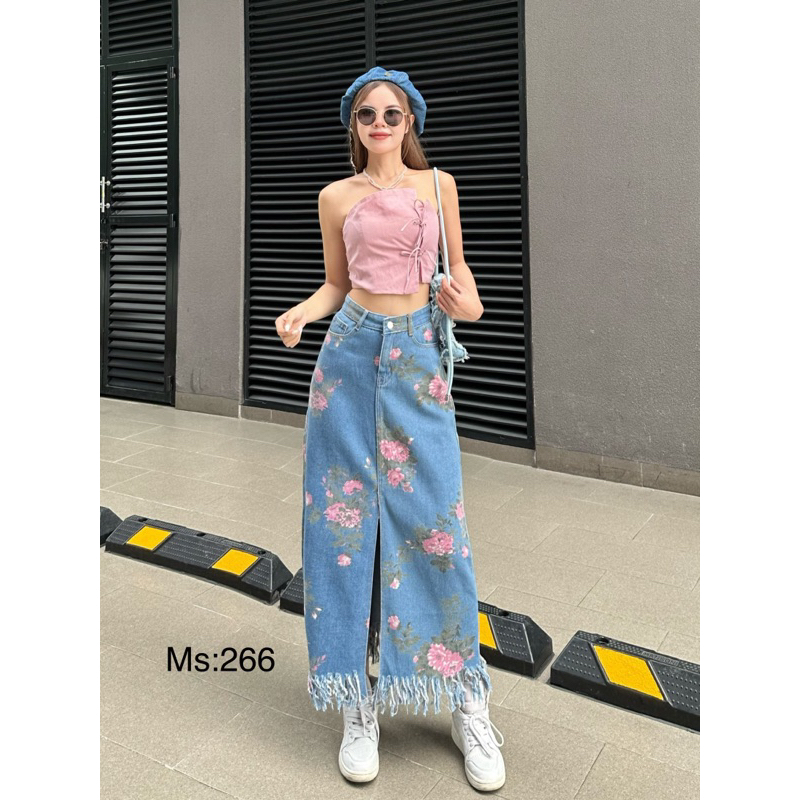 Chân váy jeans hoa dáng dài tua rua siêu hot
