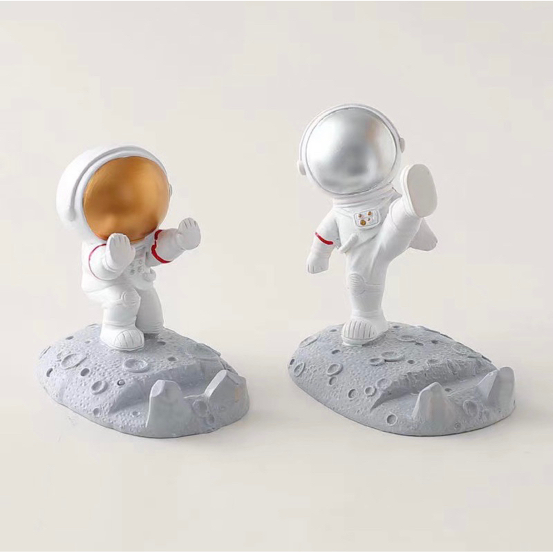 Kệ giá đỡ điện thoại phi hành gia siêu cute