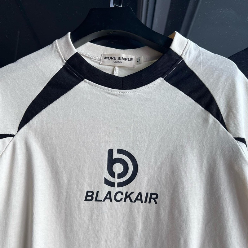 Áo thun form rộng BLACKAIR