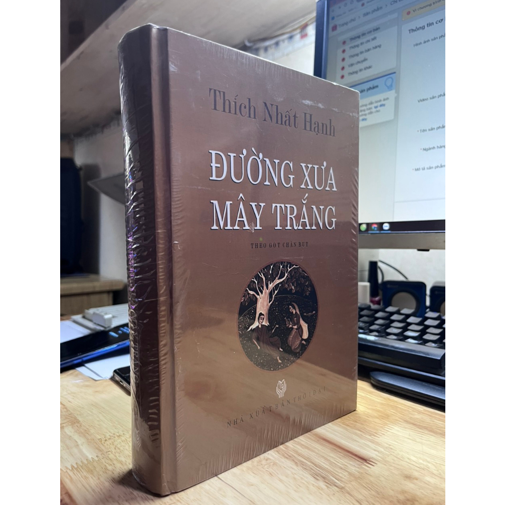 Sách - Đường Xưa Mây Trắng