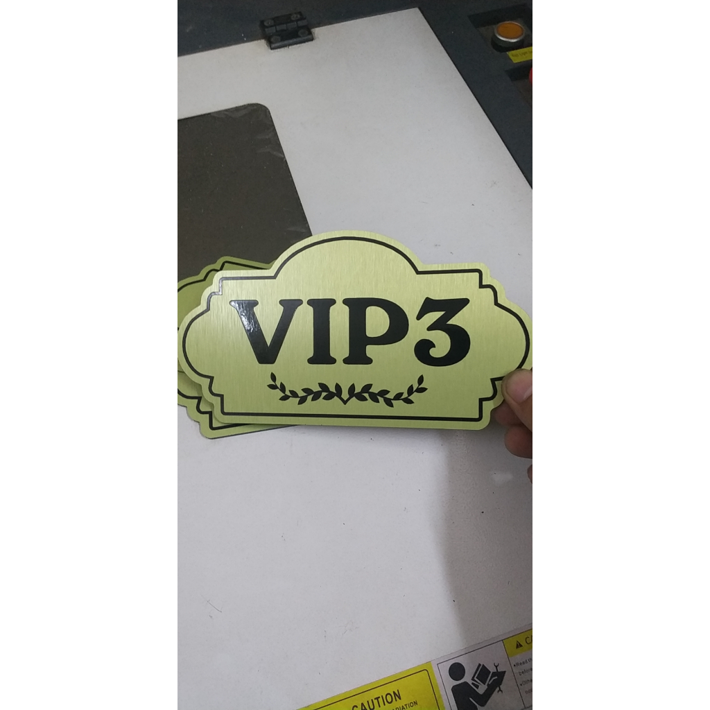 Biển số phòng vip alu bạc xước