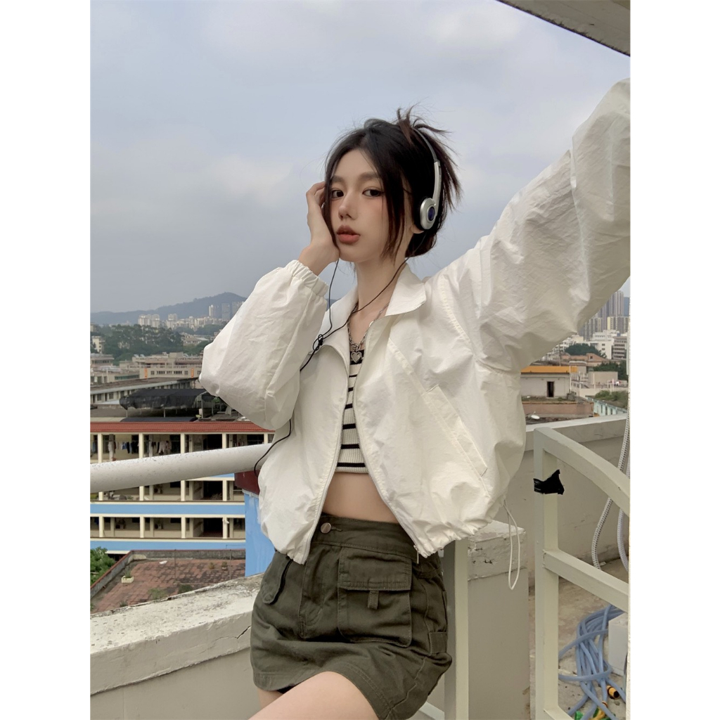 Áo khoác croptop gió dù nữ túi xỏ chất gió nhăn 2 lớp lót gió lụa dây đai đuôi áo,Áo gió dáng ngắn Shine.Clothes