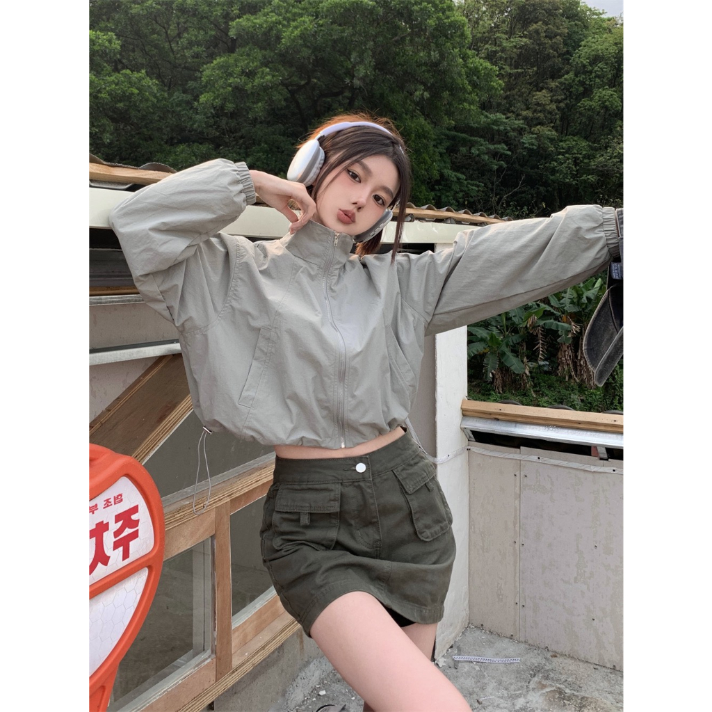 Áo khoác croptop gió dù nữ túi xỏ chất gió nhăn 2 lớp lót gió lụa dây đai đuôi áo,Áo gió dáng ngắn Shine.Clothes