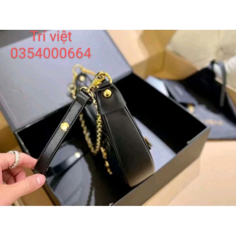 Túi sách nữ. túi sách kẹp nách chữ Y trần trám đen mịn. trí việt 65.55am