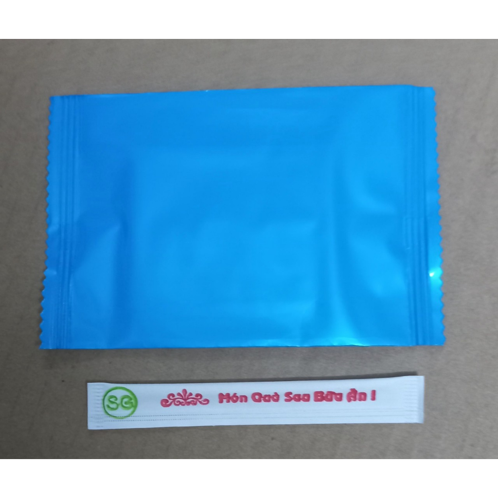 Combo 500 khăn lạnh mini + tăm cho bánh mì, thức ăn nhanh....