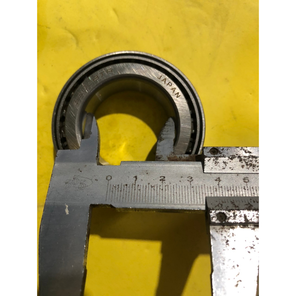 Bi 33008 68/40/18 dùng cho xe ô tô