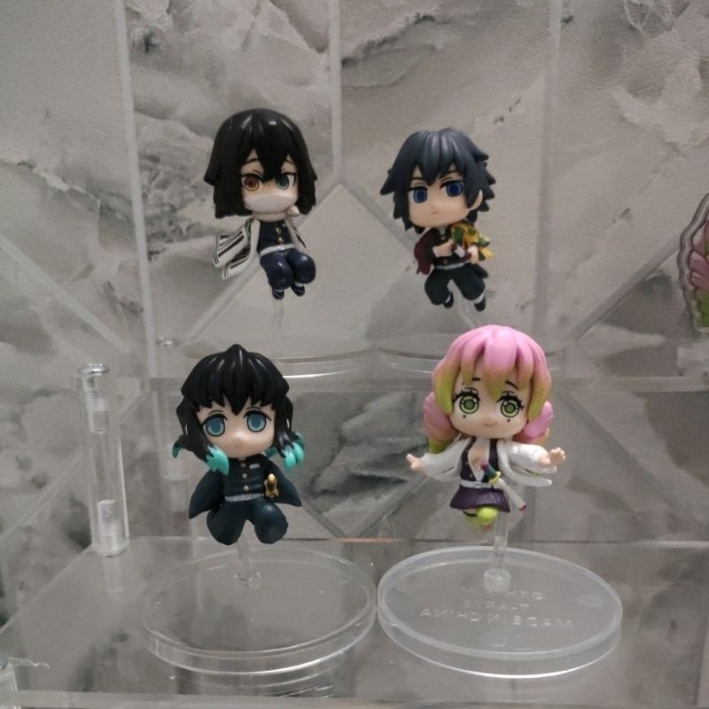 Mô hình nhân vật Kimetsu no Yaiba Takata Tomy Capsule Toy