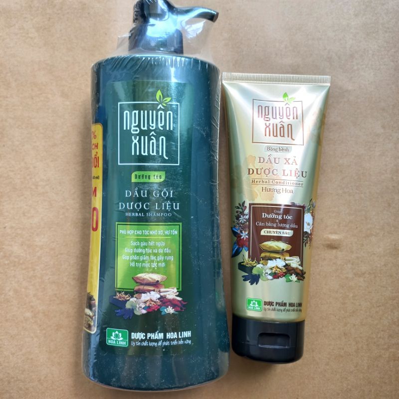 Dầu gội Nguyên Xuân xanh lá dưỡng tóc Chai vòi lớn 600ml