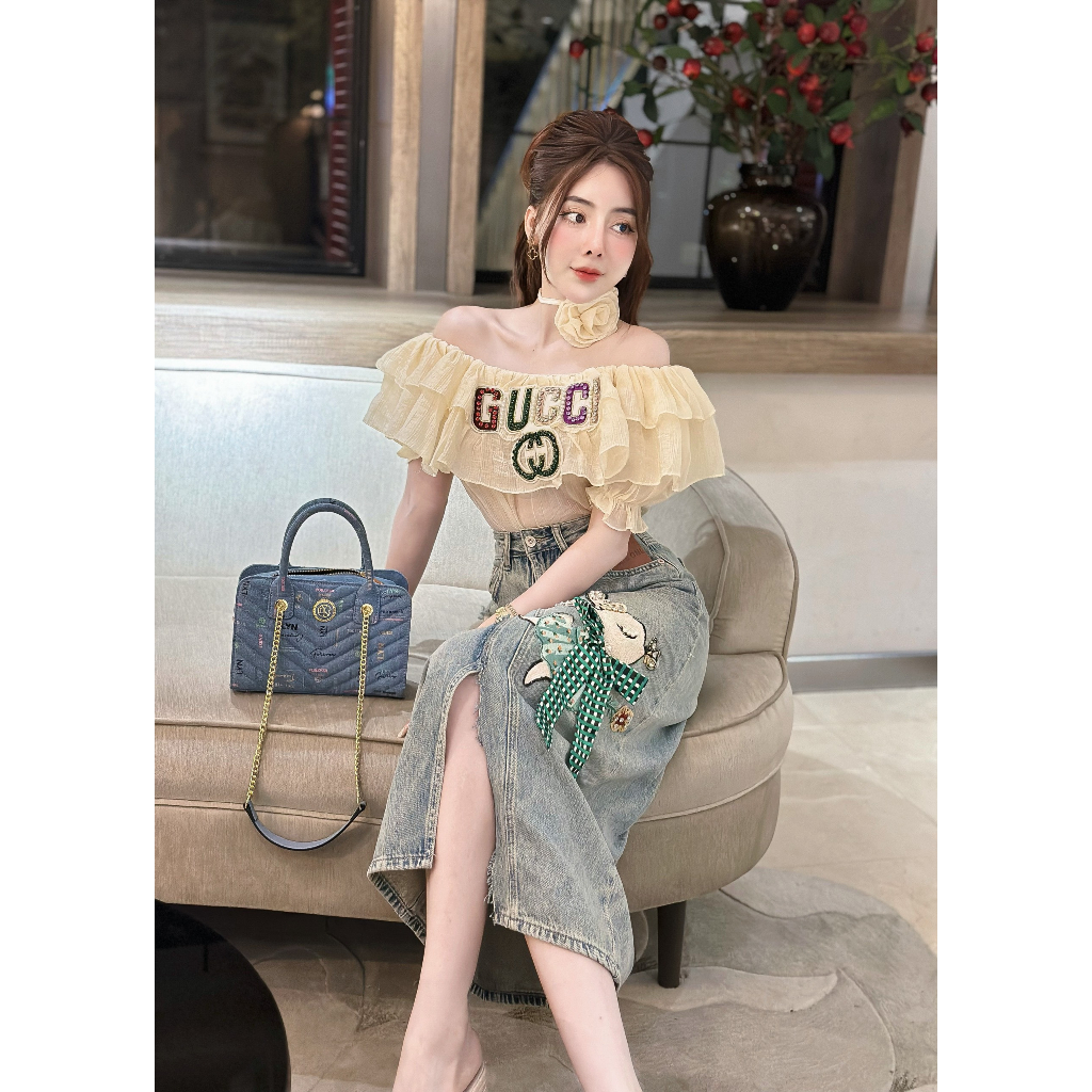 Set áo trễ vai tầng mix chân váy jeans dài