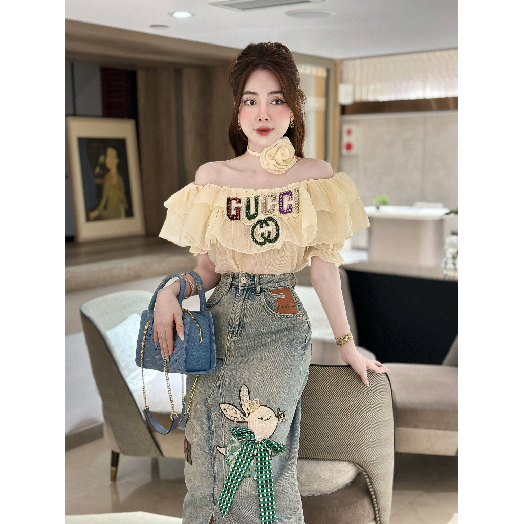 Set áo trễ vai tầng mix chân váy jeans dài