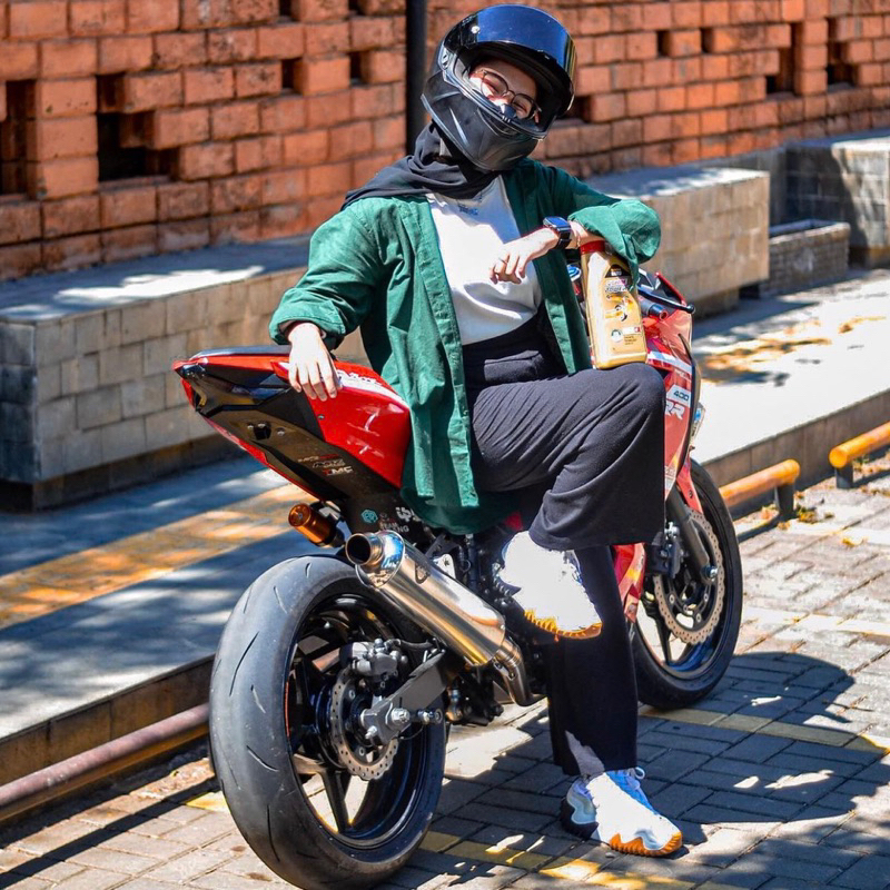 Nhớt xe số CASTROL POWER1 10W40 800ml