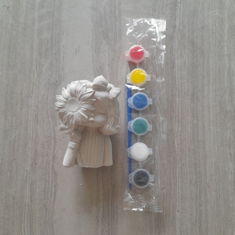 Tượng thạch cao chậu hoa hình cô gái dễ thương- Tặng màu và cọ