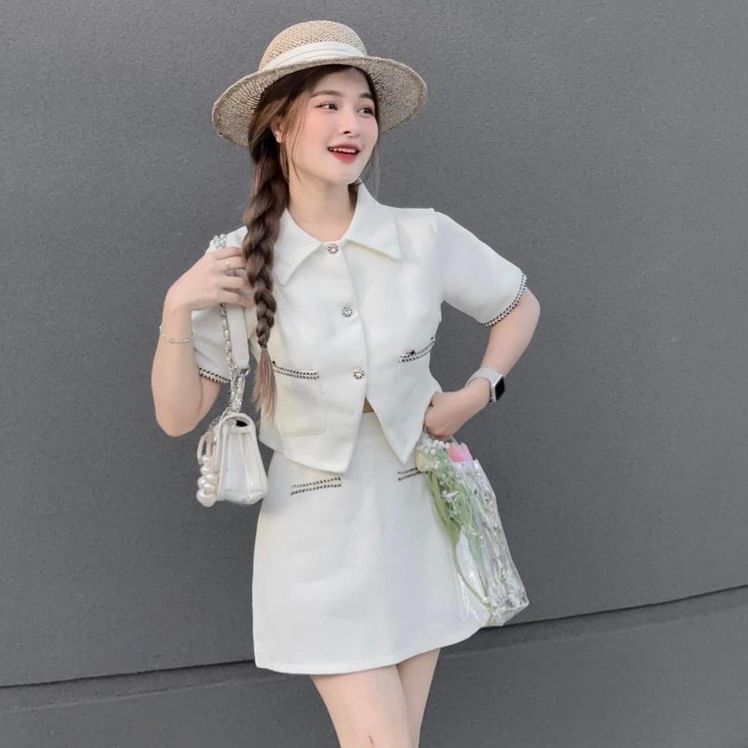 Set Bộ Nữ Áo Sơ Mi Ngắn Tay Viền Đen Kết Hợp Chân Váy Điệu Đà