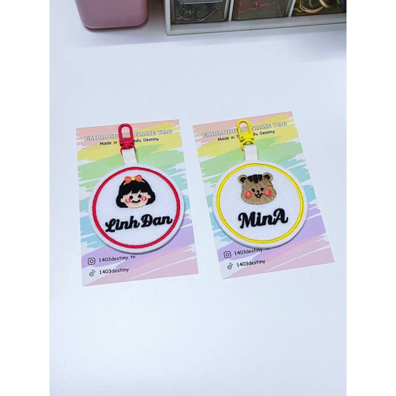 Name tag tròn thêu tên bé chống thất lạc siêu dễ thương
