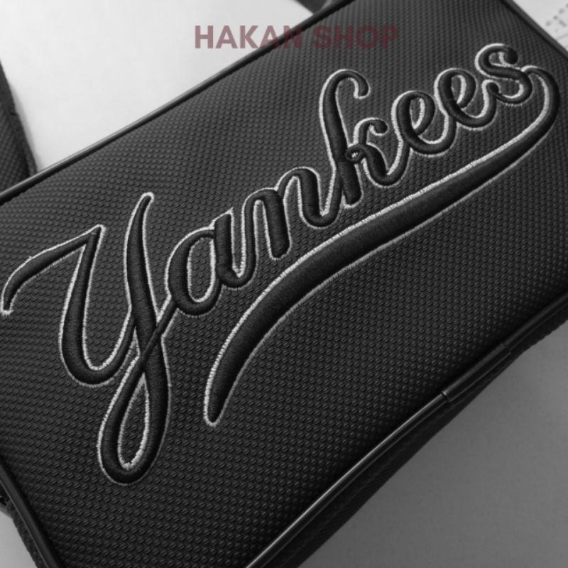 Túi Đeo Chéo Nam MLB YANKEES Logo Thêu 3D Chất Liệu Da Si Chống Nước Có 2 Ngăn Kéo Tiện Lợi Size 24cm*15cm*6cm