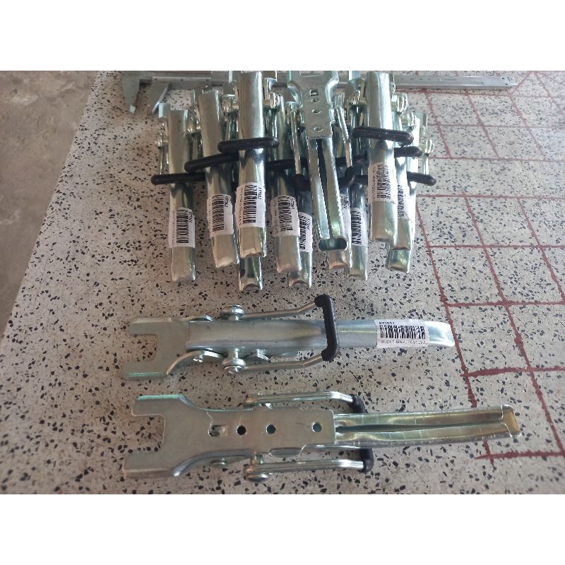 Khoá Thùng Towner 800kg